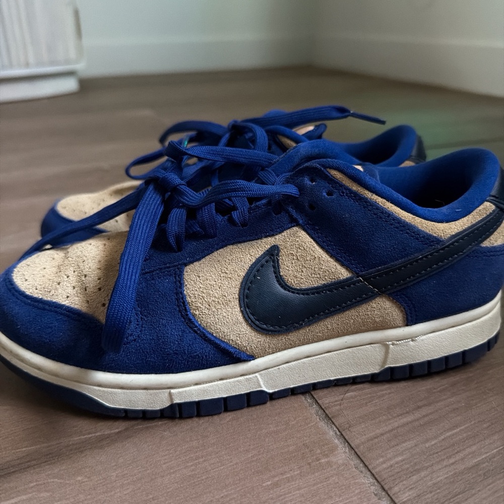 Nike Blue and Tan Women's Sneakers